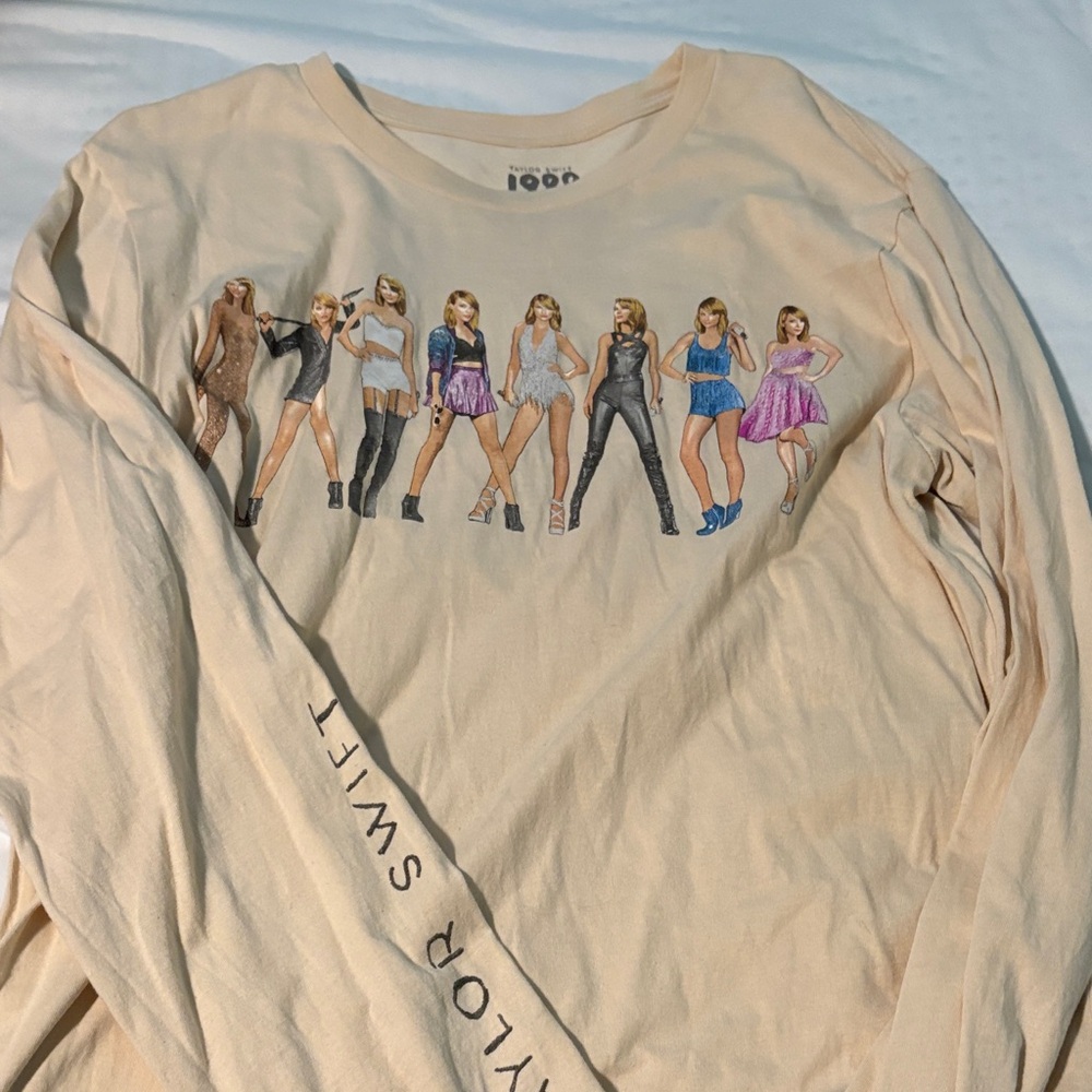 Taylor Swift 1989 TV Graphic Long Sleeve Shirt